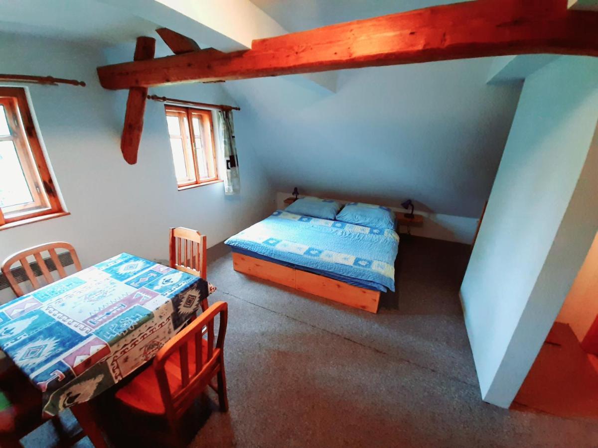 Apartman Roubenka Vsemily Jetrichovice  Ngoại thất bức ảnh